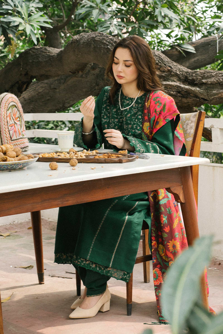 Zara Shahjahan  - ZW21-8A